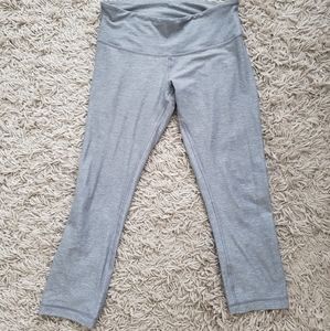 Lululemon size 6 Wunder Unders